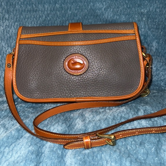 Dooney and Bourke Over and Under in Smoke - Picture 2 of 14